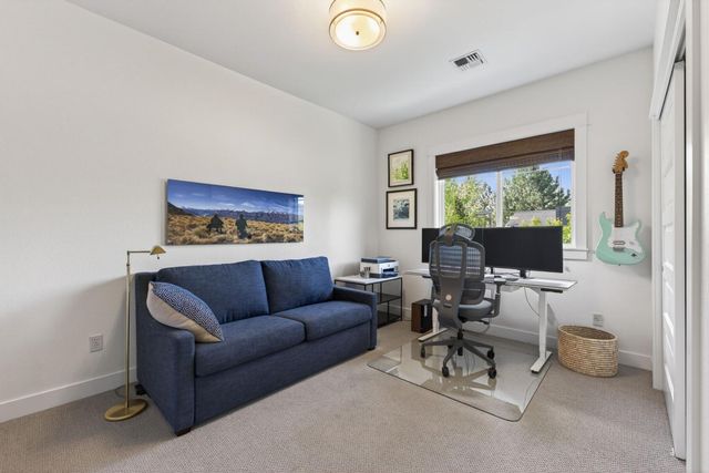 19017 NW Mt Shasta Drive, Bend, OR 97703