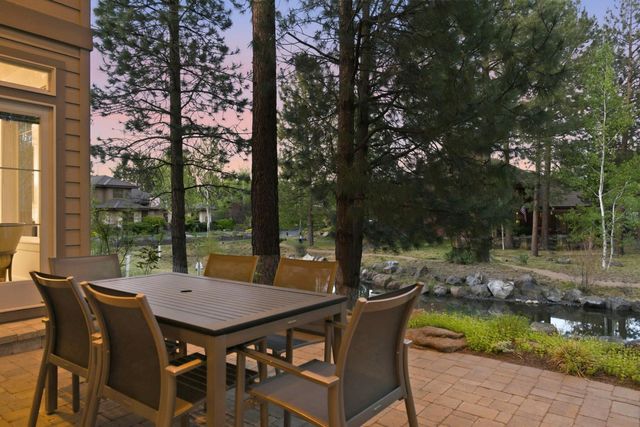 19017 NW Mt Shasta Drive, Bend, OR 97703
