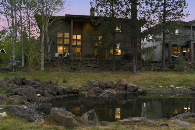 19017 NW Mt Shasta Drive, Bend, OR 97703