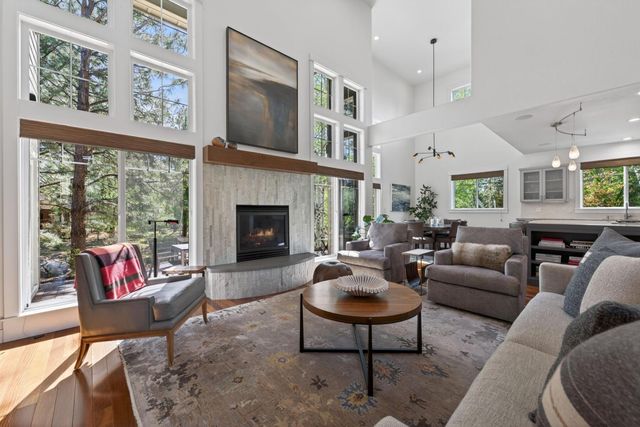 19017 NW Mt Shasta Drive, Bend, OR 97703