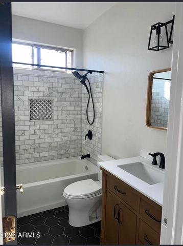 2791 E CARLA VISTA Drive, Chandler, AZ 85225