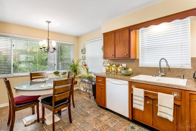 421 Diana Avenue, Batavia, OH 45103