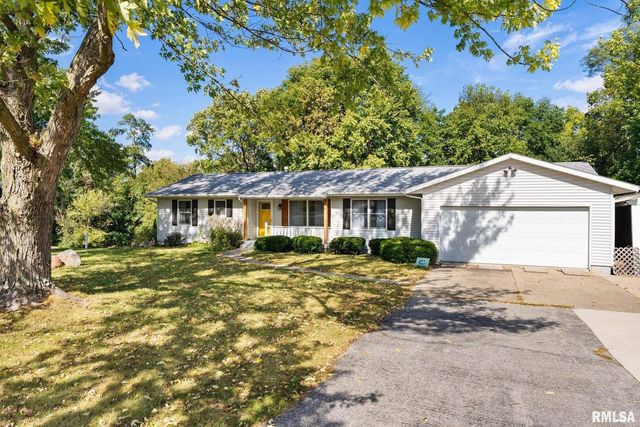 2461 Bobwhite Dr Drive, Muscatine, IA 52761