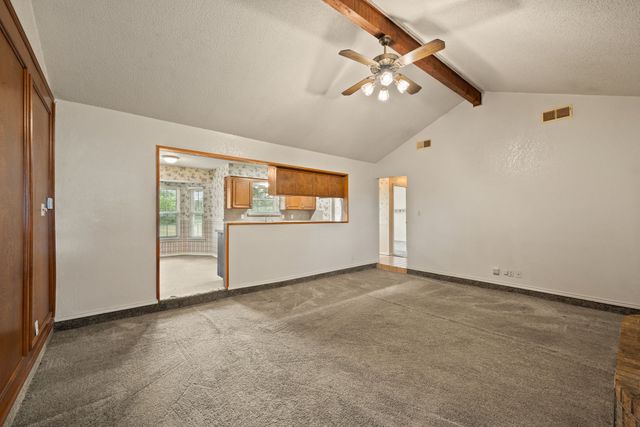 7655 Veal Station Road, Azle, TX 76020