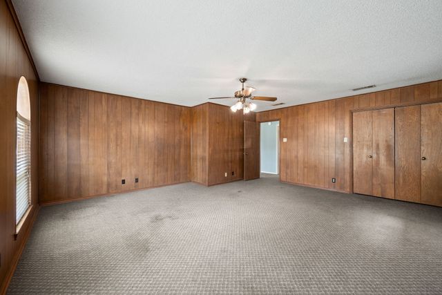 7655 Veal Station Road, Azle, TX 76020
