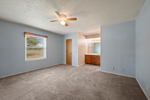 7655 Veal Station Road, Azle, TX 76020