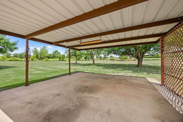 7655 Veal Station Road, Azle, TX 76020