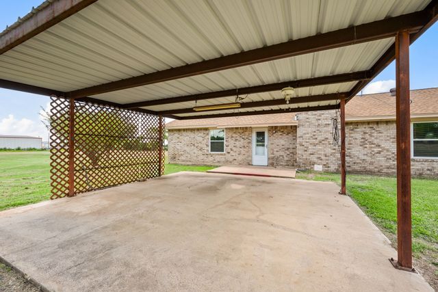 7655 Veal Station Road, Azle, TX 76020