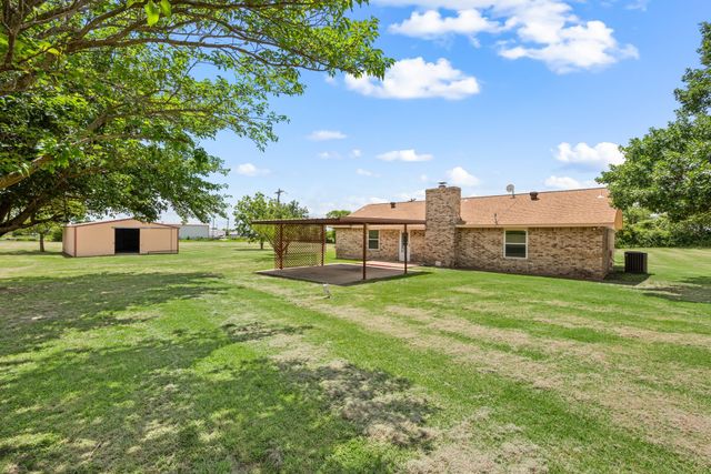7655 Veal Station Road, Azle, TX 76020