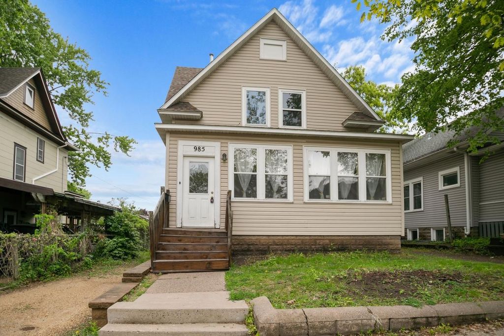 985 5th Street E, Saint Paul, MN 55106