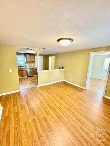 904 Sherman, Savannah, GA 31405