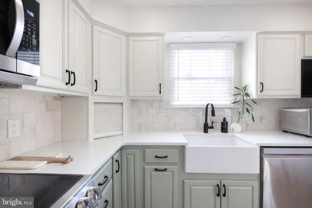 708 KINGS CROFT, Cherry Hill, NJ 08034