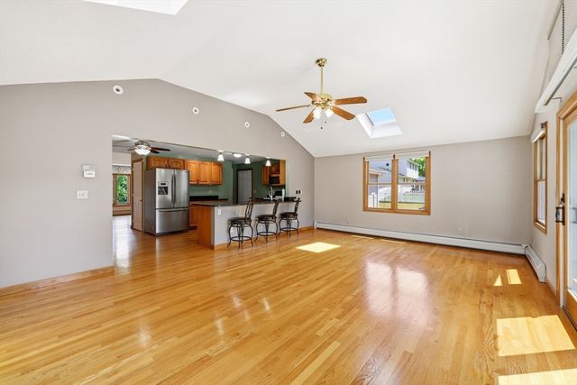 15 Tiffany Lane, Northampton, MA 01062