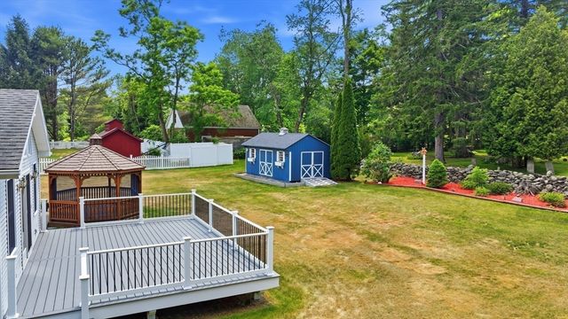 15 Tiffany Lane, Northampton, MA 01062