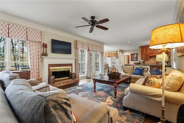 1561 Halisport Lake NW Drive, Kennesaw, GA 30152