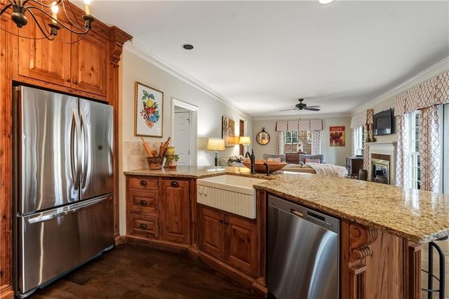 1561 Halisport Lake NW Drive, Kennesaw, GA 30152