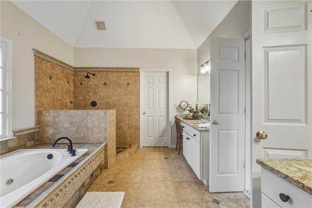 1561 Halisport Lake NW Drive, Kennesaw, GA 30152