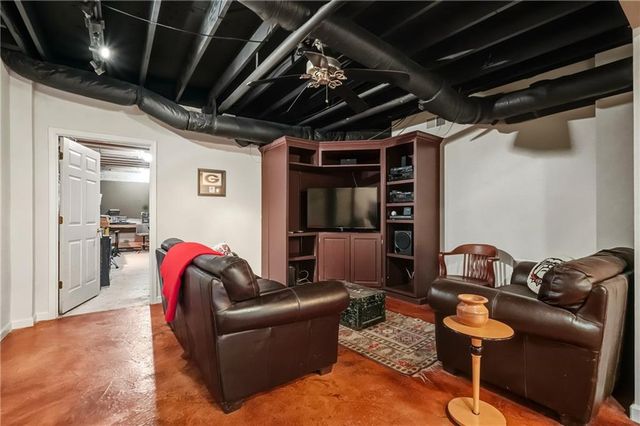 1561 Halisport Lake NW Drive, Kennesaw, GA 30152