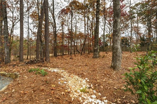 1561 Halisport Lake NW Drive, Kennesaw, GA 30152