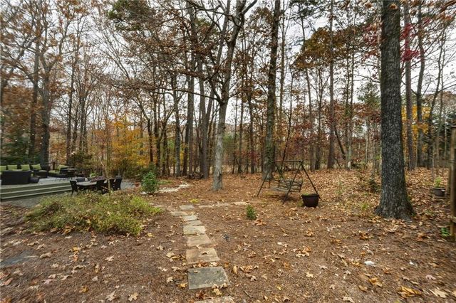 1561 Halisport Lake NW Drive, Kennesaw, GA 30152