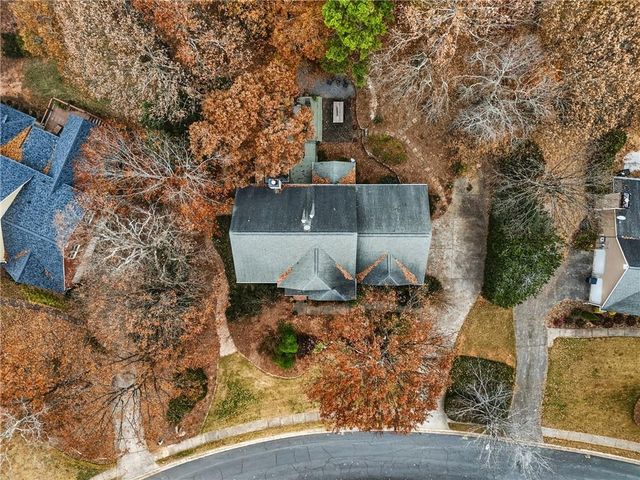 1561 Halisport Lake NW Drive, Kennesaw, GA 30152