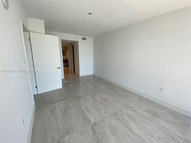 9521 E Bay Harbor Dr 605, Bay Harbor Islands, FL 33154