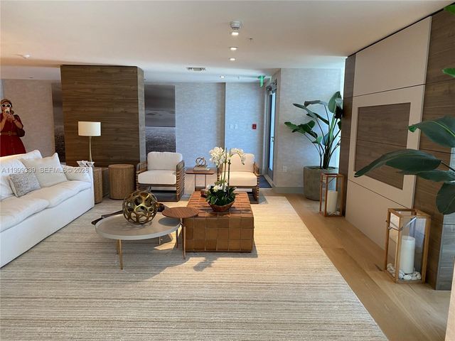 9521 E Bay Harbor Dr 605, Bay Harbor Islands, FL 33154