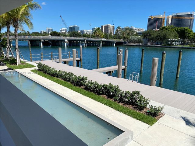 9521 E Bay Harbor Dr 605, Bay Harbor Islands, FL 33154