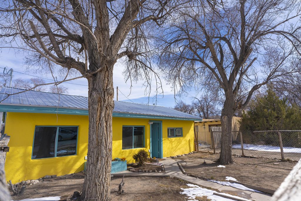 314 S 9th Avenue, Estancia, NM 87016