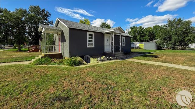 526 6th Street SE, Sidney, MT 59270 property photo