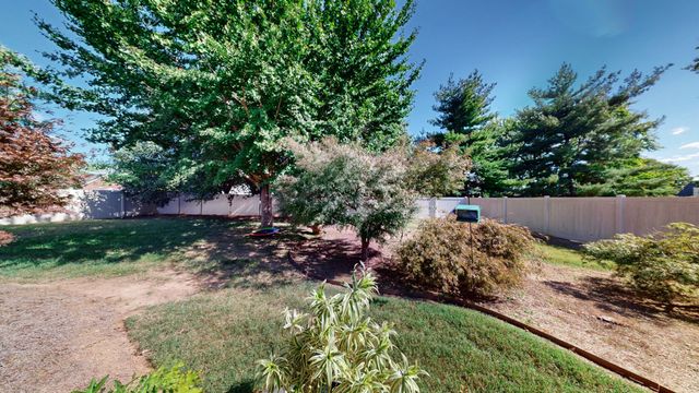 2033 Adonis Dr, Murfreesboro, TN 37128