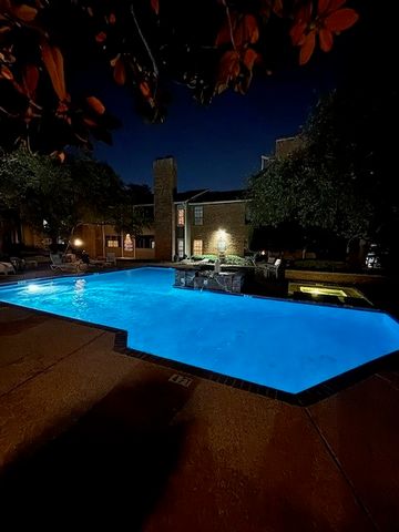 1104 Riverchase Lane 204, Arlington, TX 76011