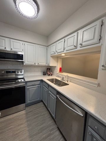 1104 Riverchase Lane 204, Arlington, TX 76011