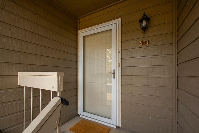 1104 Riverchase Lane 204, Arlington, TX 76011