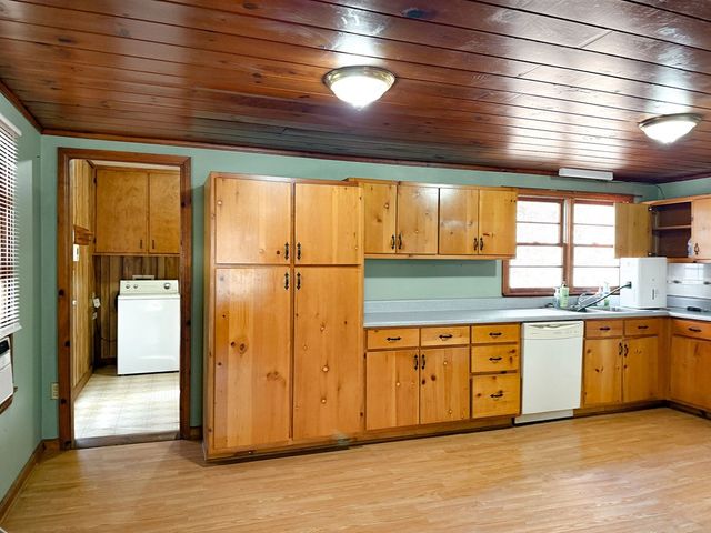 40 South Lucius Road, Cherry Log, GA 30522