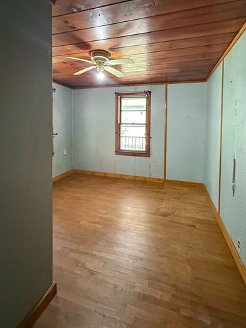 40 South Lucius Road, Cherry Log, GA 30522