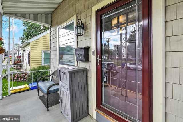 62 E HIGH ST, Womelsdorf, PA 19567