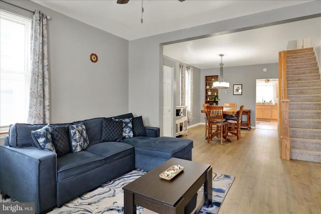 62 E HIGH ST, Womelsdorf, PA 19567