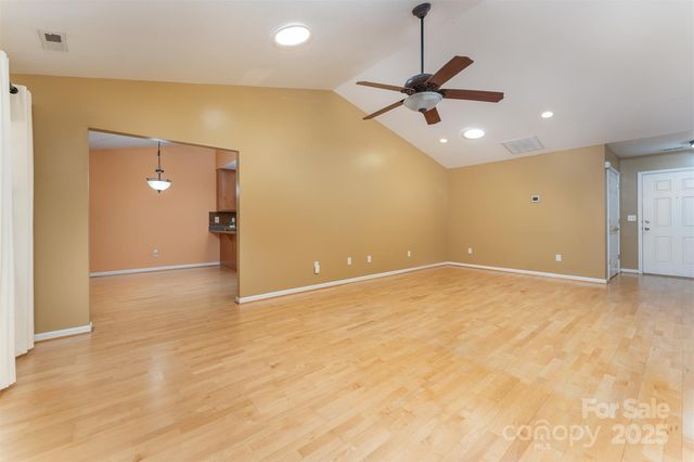 412 Wiltshire Circle, Fletcher, NC 28732