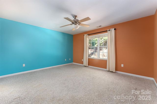 412 Wiltshire Circle, Fletcher, NC 28732