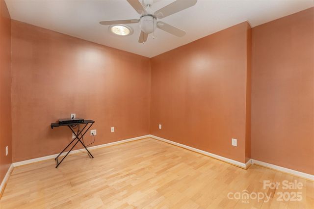 412 Wiltshire Circle, Fletcher, NC 28732