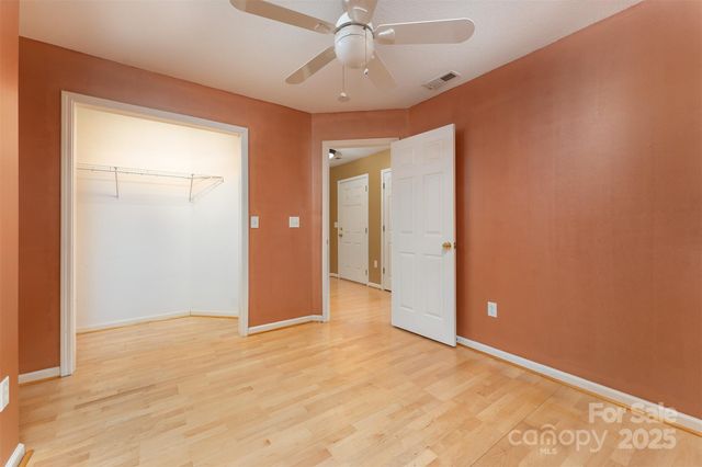 412 Wiltshire Circle, Fletcher, NC 28732