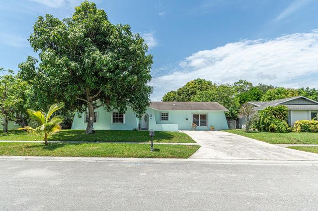 1045 Cameo Circle, West Palm Beach, FL 33417