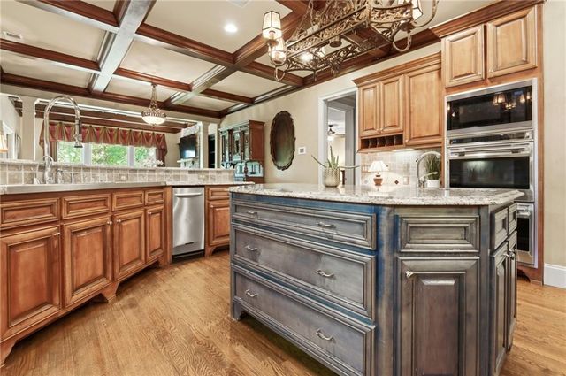 6945 Wakehurst Place, Cumming, GA 30040