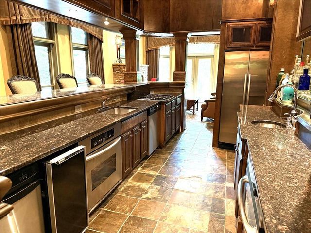 6945 Wakehurst Place, Cumming, GA 30040