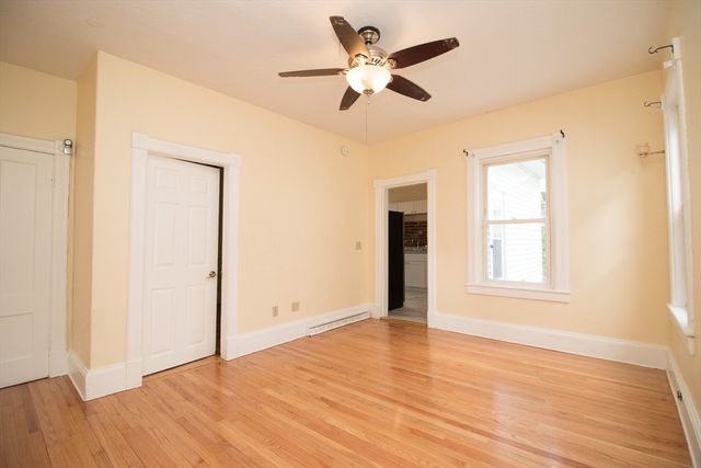 158 Concord St, Lowell, MA 01852