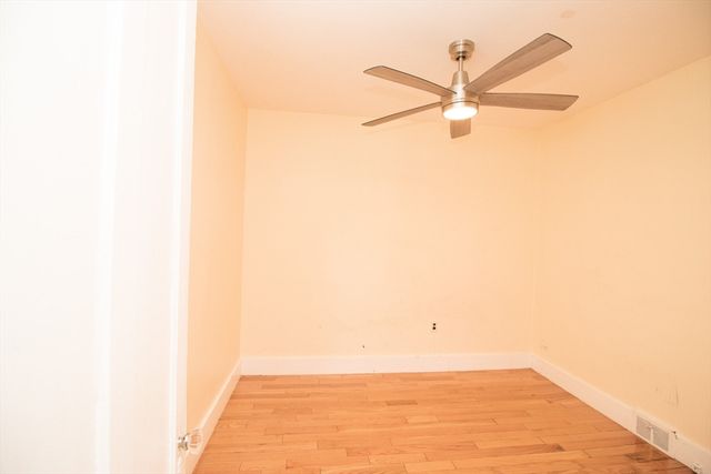 158 Concord St, Lowell, MA 01852