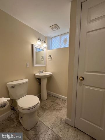 6214 KENNEDY ST, Riverdale, MD 20737