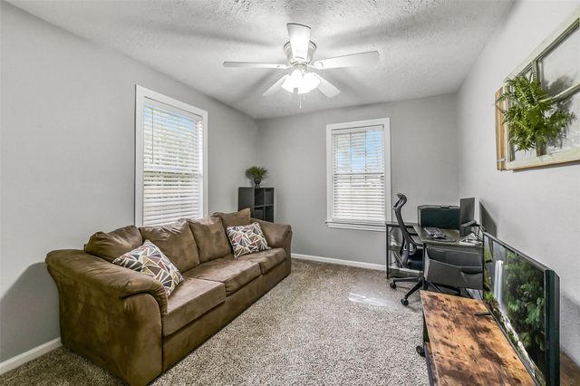 749 E 41st Street, Houston, TX 77022