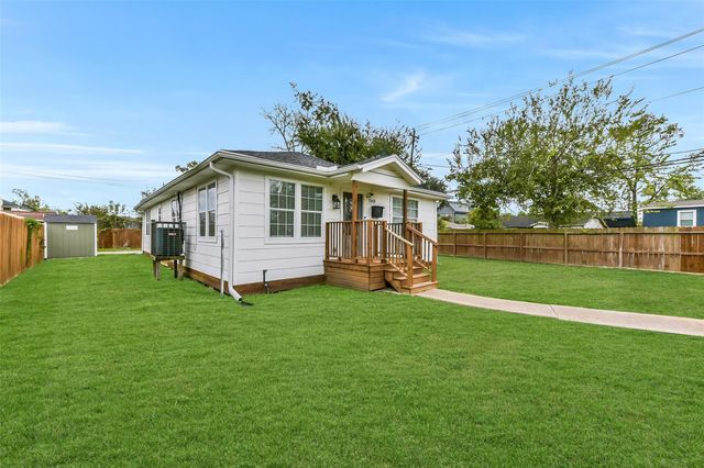 749 E 41st Street, Houston, TX 77022